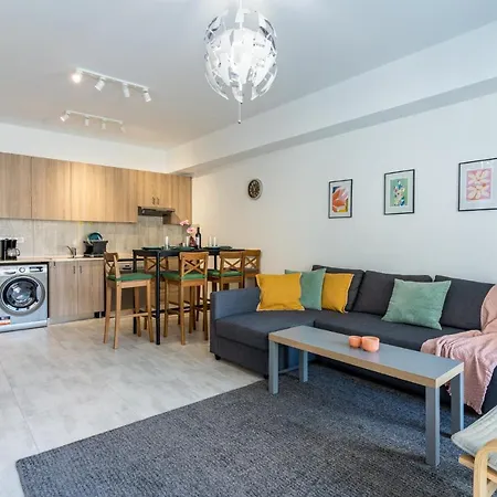 Crystal 2-bedroom In Apartament *