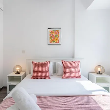 Crystal 2-bedroom In Апартаменти *