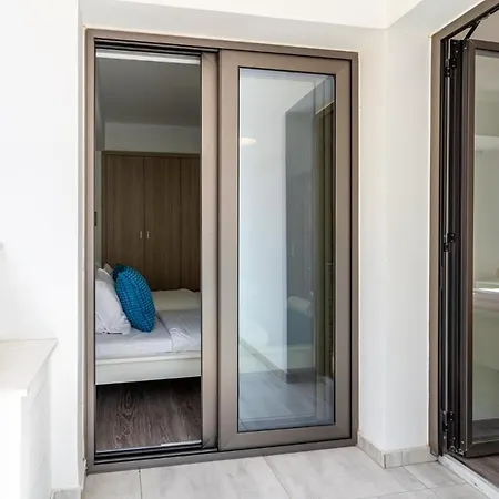 Crystal 2-bedroom In * Lárnaka