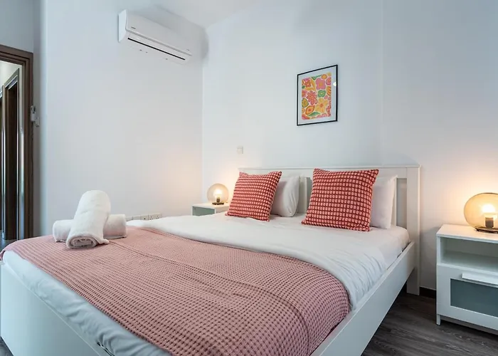 Crystal 2-bedroom In Апартаменти